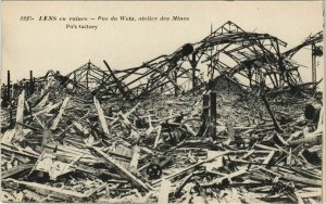 CPA LENS en ruines-Rue du Wetz, atelier des Mines (44124)