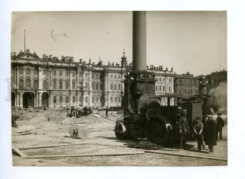 146685 LENINGRAD Palace Square repair machines 1920s photo