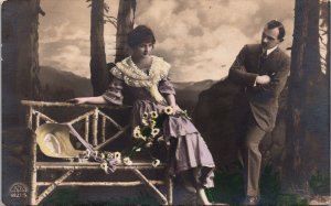 Romantic Couple In Love Vintage RPPC C049