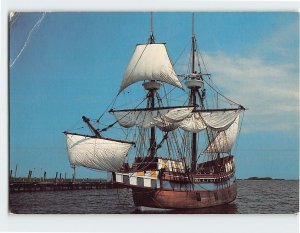 Postcard The Elizabeth II, Manteo, North Carolina