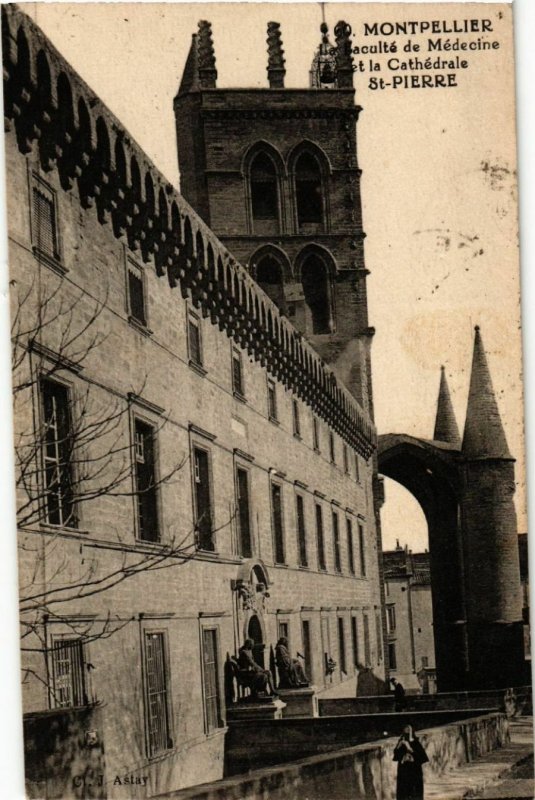 CPA  Montpellier - Le Faculté de Médecine-La tét la Cathédrale St-Pierre(510437)