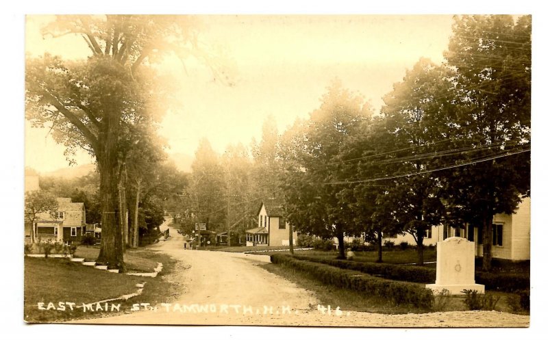 NH - Tamworth. East Main Street circa 1910.   *RPPC