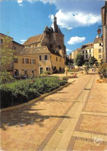 BT3590 Bergerac la place pellisiere et l Eglise St jaques     France