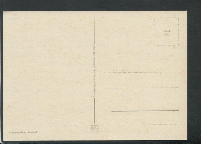 Netherlands Postcard - Klederdrachten Zeeland   T8913