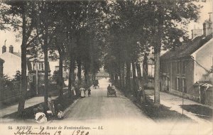 Moret La Route de Fontainebleau France Postcard 1920