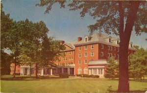 Blackmere Roberts Gideon Putnam Hotel Saratoga Springs New York  Postcard 20-462