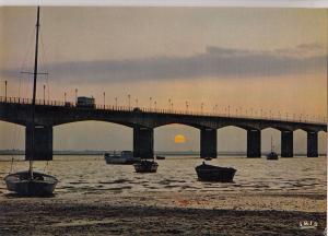 BF20684 ile d oleron crepuscule sur le viaduc oleron  france   front/back image