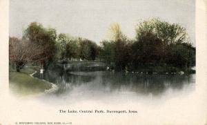 IA - Davenport. Central Park, The Lake