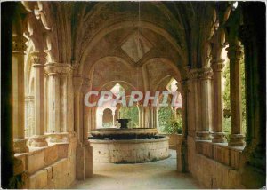 Postcard Modern Real Monasterio Poblet Fontaine du Cloitre