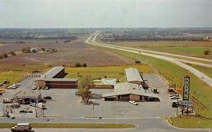 Abilene Kansas KS 1970s Postcard Trails End Motel Aerial View