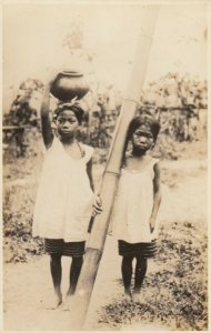RP: PHILIPPINES , 00-10s ; Two kids