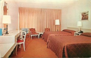 Canada, Quebec, Montreal, Motel Fontainebleau, Room, UNIC No. 21893-C