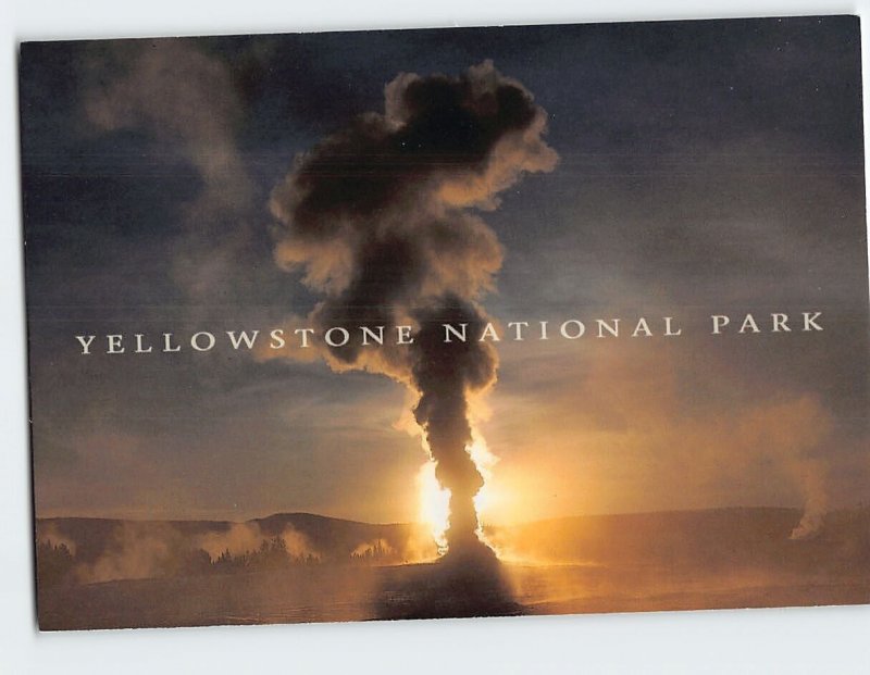 Postcard Old Faithful, Yellowstone National Park, Wyoming