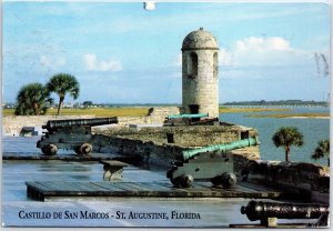 VINTAGE CONTINENTAL SIZE POSTCARD CASTILLO DE SAN MARCOS ST. AUGUSTINE FLORIDA