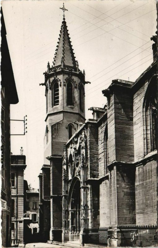 CPA CARPENTRAS La Cathedrale Saint-Siffrein - La Porte dite Juive (1086682)