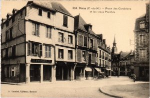 CPA DINAN Place des Cordeliers et les Vieux Porches (1295912)