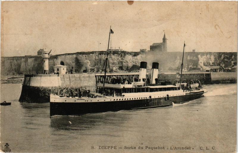 CPA DIEPPE-Sortie du Paquebot L'Arundel (347193)