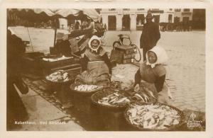 Kobenhavn (Copenhagen) Denmark. Ved Atranden (Fish Sellers) Real Photo Postcard