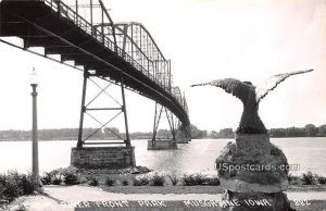 From River Front Park - Musgatine, Iowa IA  