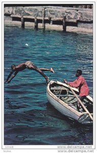 A Skillful Diver Recovering A Coin In The Blue Waters, Nassau, Bahamas, 1940-...