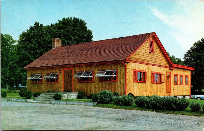 Westminster Motel & Restaurant Streetview Westminster Vermont Chrome Postcard 