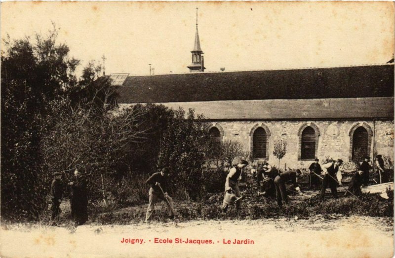 CPA Joigny - Ecole Saint-Jacques - Le Jardin FRANCE (960706)