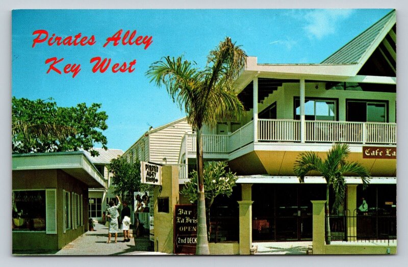 Pirates Alley in KEY WEST Florida Near the Aquarium Vintage Postcard 0934