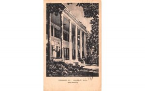 Wellesley Inn in Wellesley, Massachusetts The Portico.