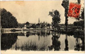 CPA PÉRIGUEUX-La Cathédrale vue prise de Ste-Claire (232640)