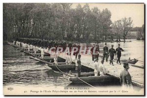 Old Postcard Army Passage of & # Polytechnic 39Ecole on a pontoon bridge buil...