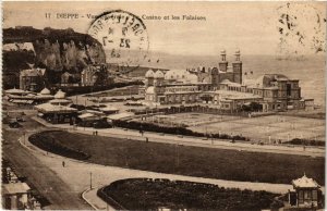 CPA DIEPPE Vue générale-Le Casino et les Falaises (416138)