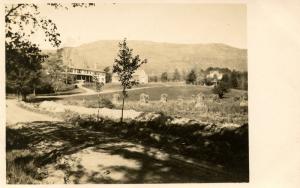 NH - Jaffrey. The Ark (Hotel).    *RPPC