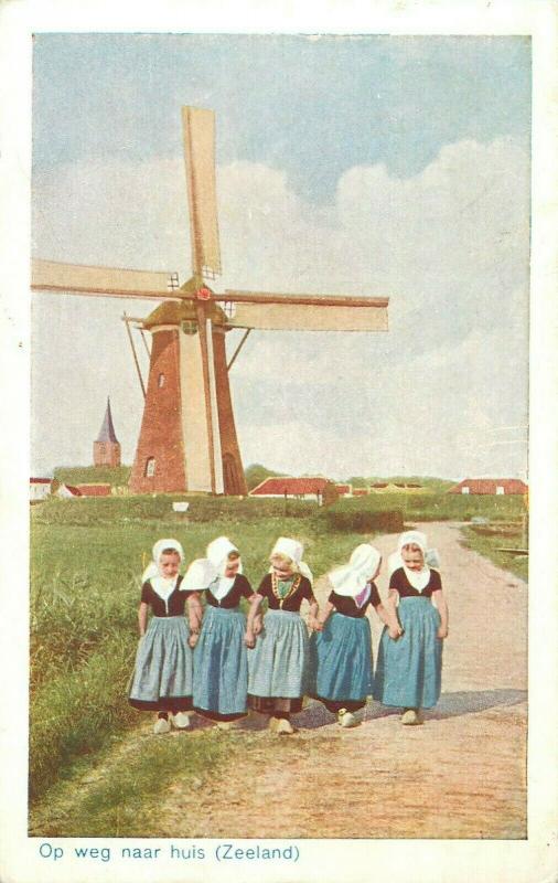 Netherland dutch girls folk costumes ( Op weg naar huis Zeeland Mill ) postcard