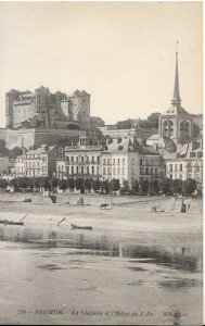 France Postcard - Saumur - Le Chateau et I'Hotel de Ville - Ref 14126A