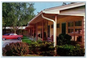 c1960's Service Inn Motel Exterior Parking Des Moines Iowa IA Unposted Postcard