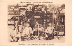 BR64893 les orphelines a l atelier de tissage children  burma myanmar mandaley