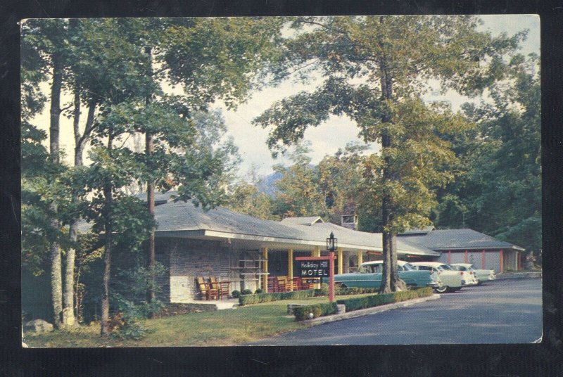 GATLINBURG TENNESSEE HOLIDAY ILLL MOTEL OLD CARS VINTAGE ADVERTISING POSTCARD