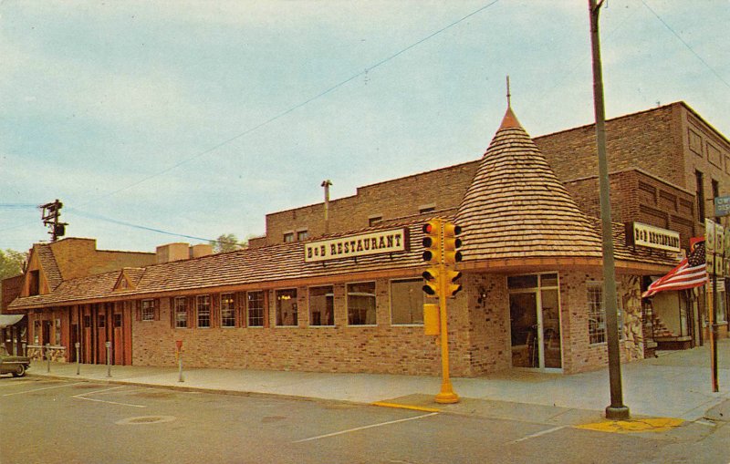 B & B Restaurant US 6 Nappanee Indiana postcard