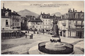 CHAMBERY, Place du Centenaire et Pont du Reclus Au fond, le Nivolet, Savoie, ...