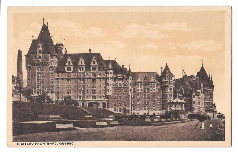 Canada Quebec Chateau Frontenac Vintage Postcard