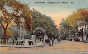 MARIETTA OHIO~ENTRANCE TO MUSKINGUM PARK~1910s POSTCARD