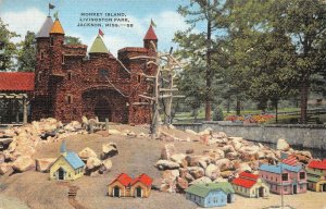 MONKEY ISLAND LIVINGSTON PARK JACKSON MISSISSIPPI POSTCARD (c. 1940s)