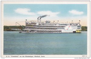KEOKUK , Iowa , 30-40s ; Steamer S.S. President