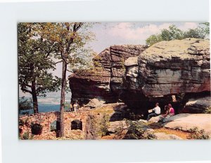 Postcard 1,000-Ton Balanced Rock, Beautiful Rock City, Lookout Mountain, Georgia