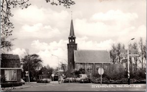 Netherlands Zevenhoven Nederlands Hervormde Kerk Vintage RPPC C022