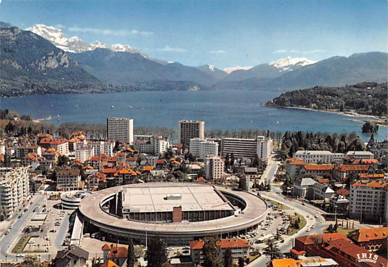 Annecy, France - La Ville Moderne