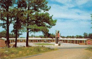 Aberdeen Mississippi Shelaine Courts Vintage Postcard AA36690