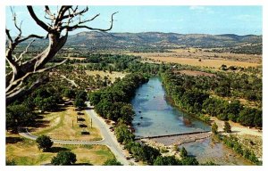 Postcard HIGHWAY SCENE Concan Texas TX AQ0472