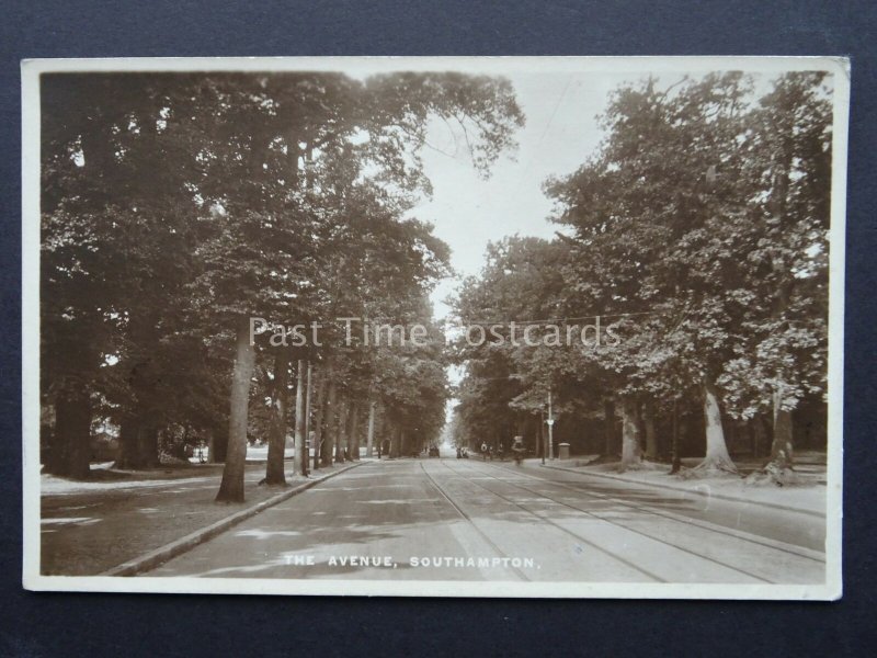 Hampshire SOUTHAMPTON The Avenue - Old RP Postcard by Pelham