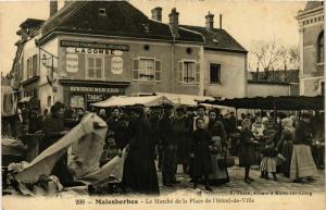 CPA AK MALESHERBES Le Marché de la Place de l'Hotel-de-Vile (860536)